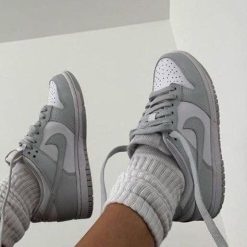 nike dunk cinza branco