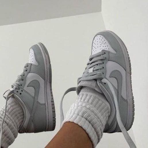 nike dunk cinza branco nike dunk cinza branco