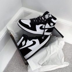 Nike Air Jordon Preto com Branco