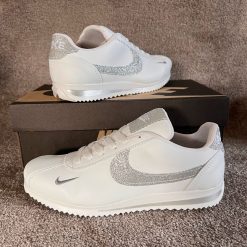 Nike Cortez Branco com Prata Nike Cortez Branco com Prata