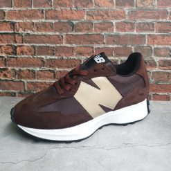 New Balance 327 Catanho com Beje New Balance 327 Catanho com Beje